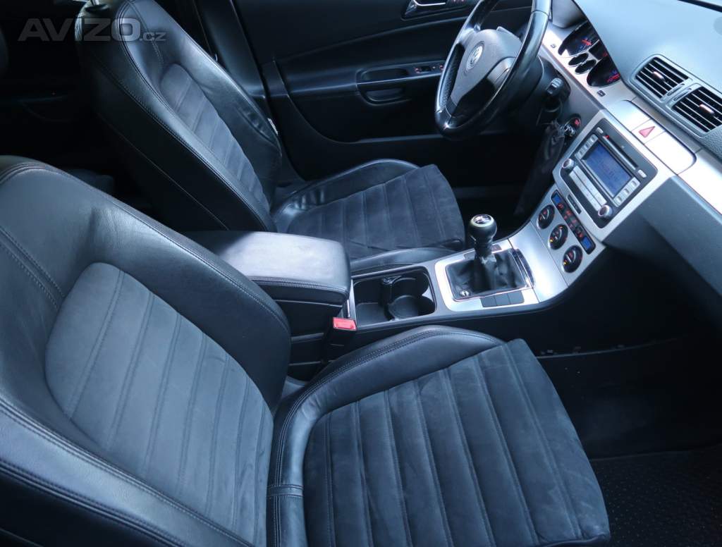 Foto inzerátu Volkswagen Passat 2.0 TDI