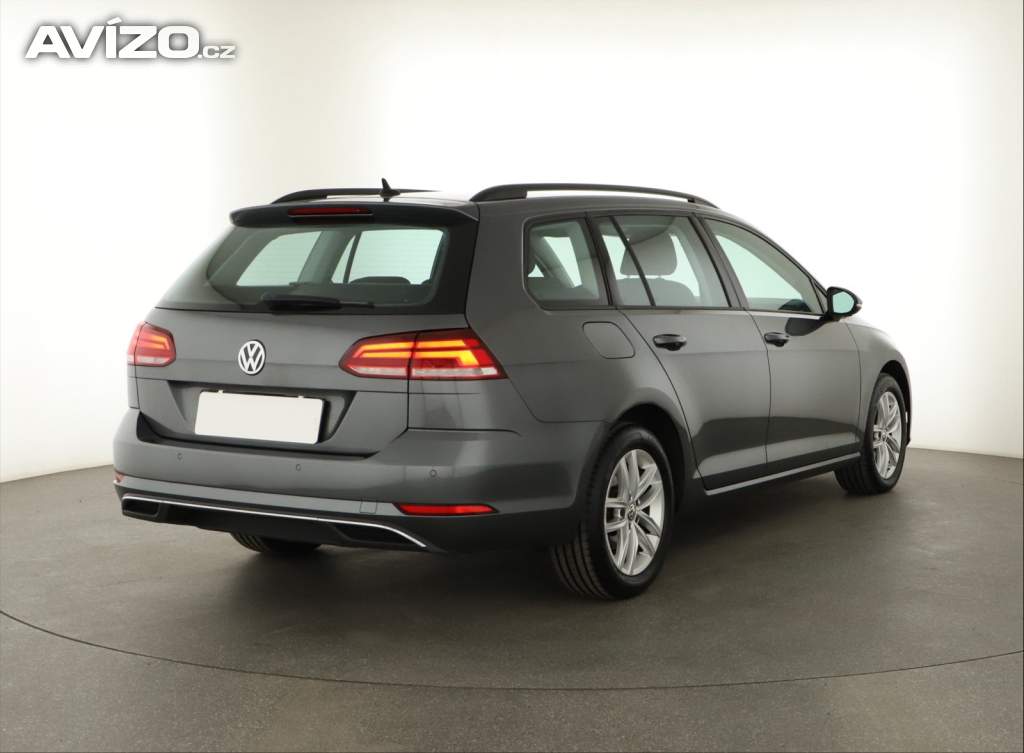 Foto inzerátu Volkswagen Golf 2.0 TDI