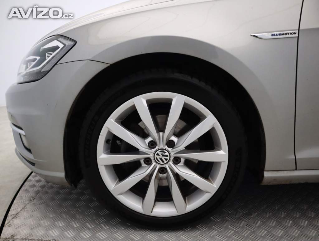 Foto inzerátu Volkswagen Golf 1.5 TSI