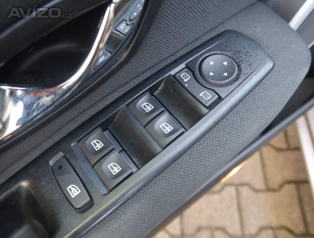 Foto inzerátu Renault Fluence 1.6 16V