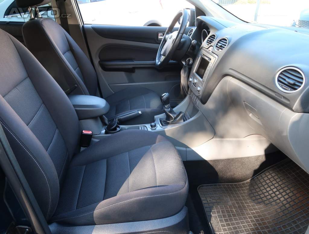 Foto inzerátu Ford Focus 2.0 16V