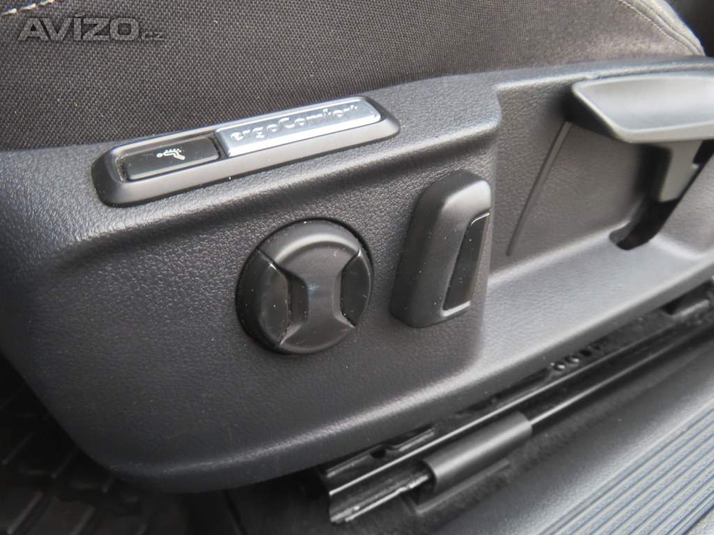 Foto inzerátu Volkswagen Passat 2.0 TDI