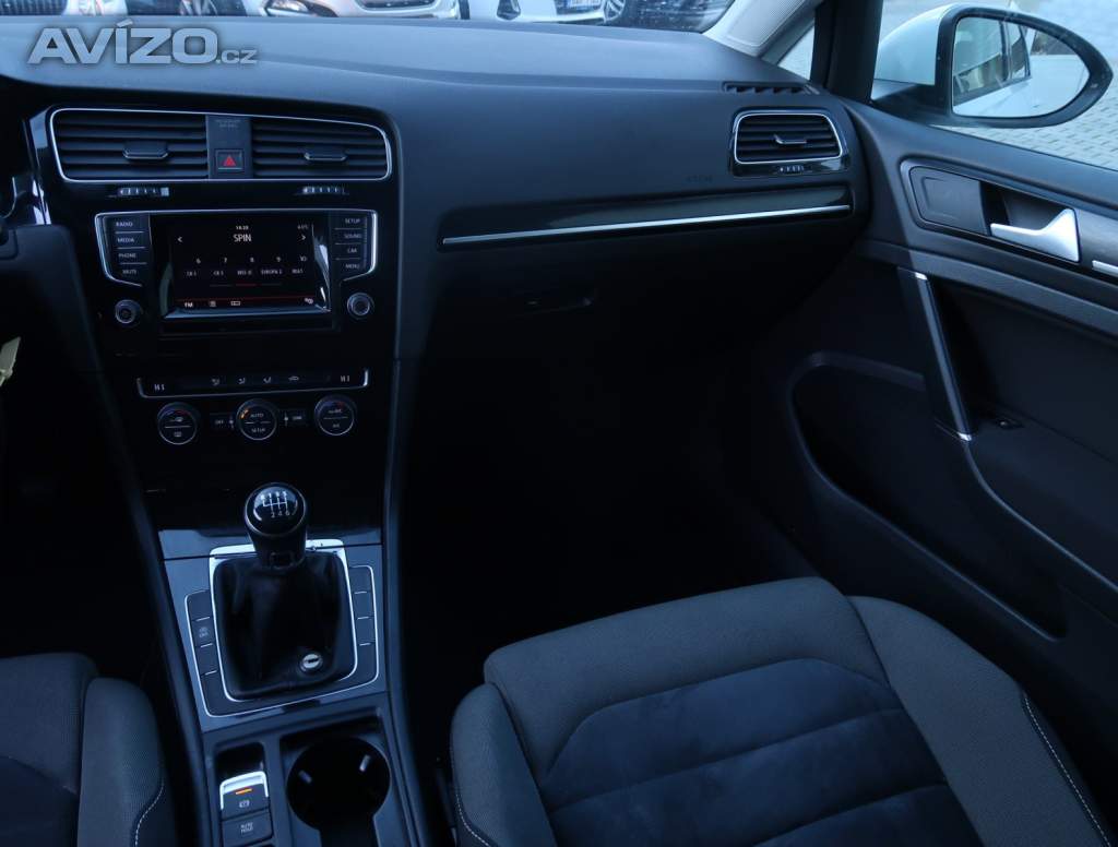 Foto inzerátu Volkswagen Golf 1.4 TSI