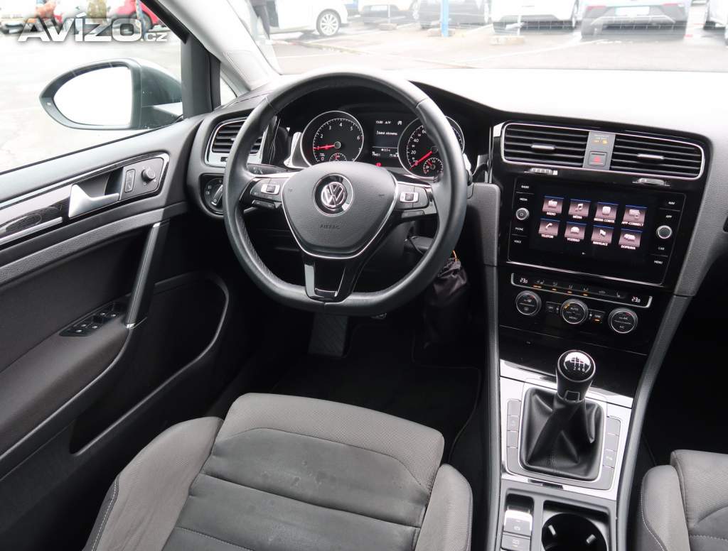 Foto inzerátu Volkswagen Golf 1.5 TSI