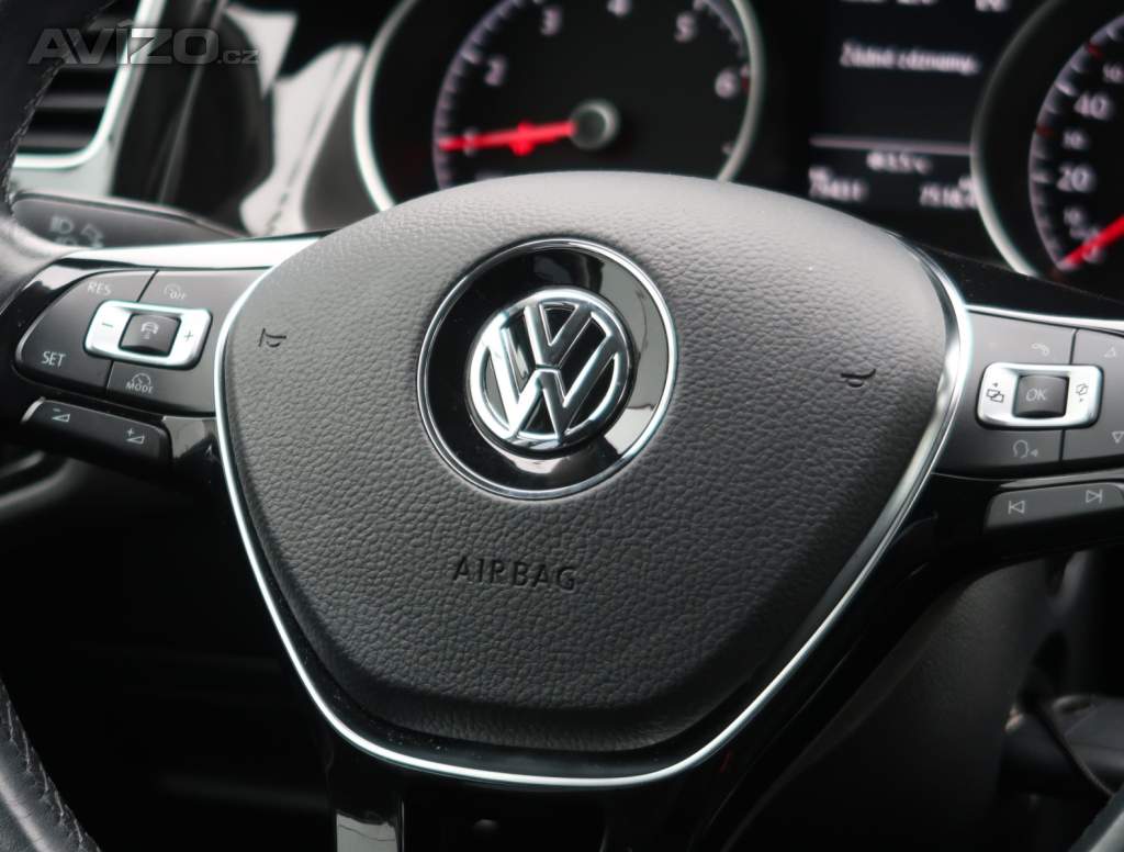 Foto inzerátu Volkswagen Golf 1.5 TSI