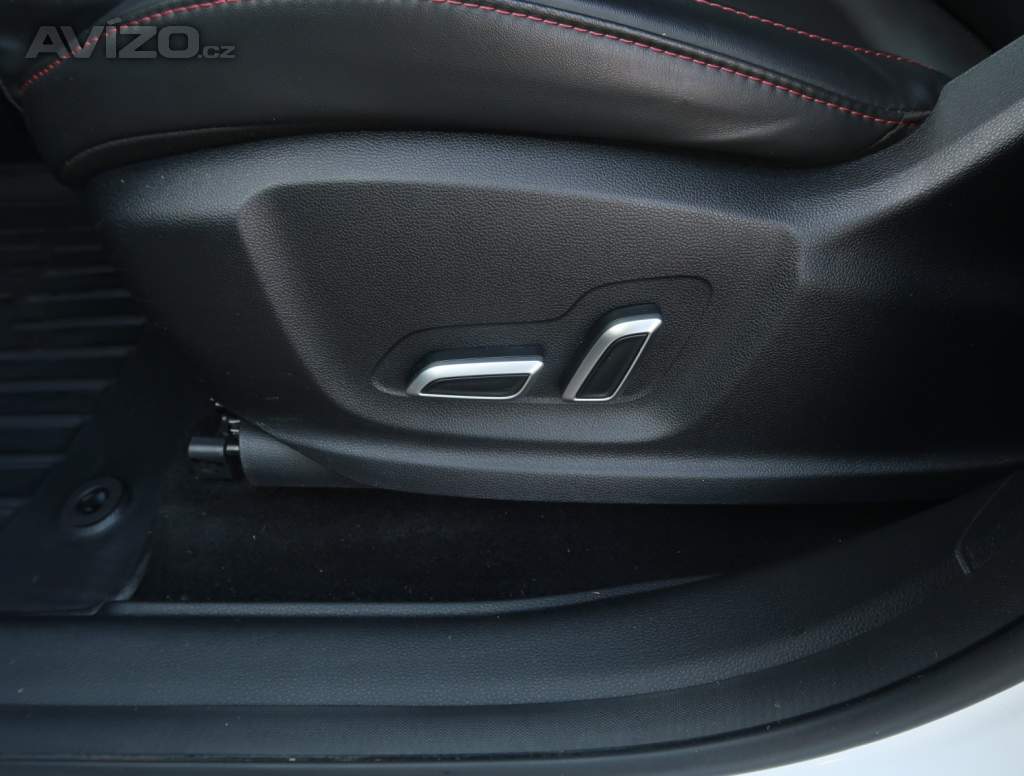 Foto inzerátu MG HS 1.5 TGI