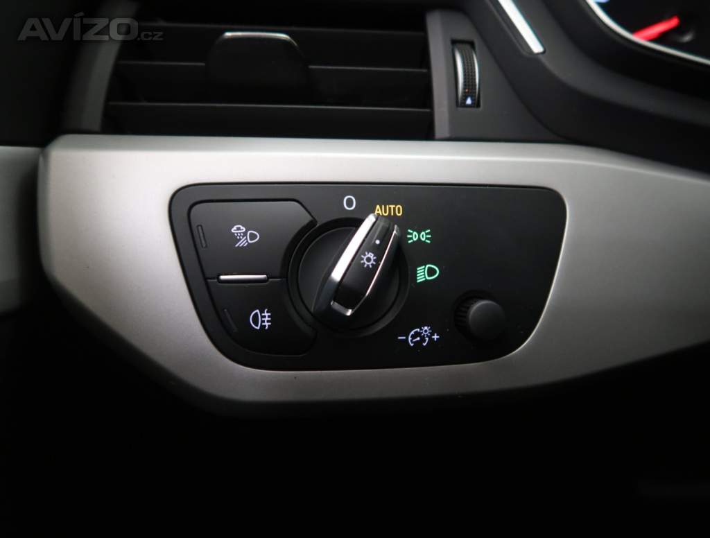 Foto inzerátu Audi A4 Allroad 40 TDI