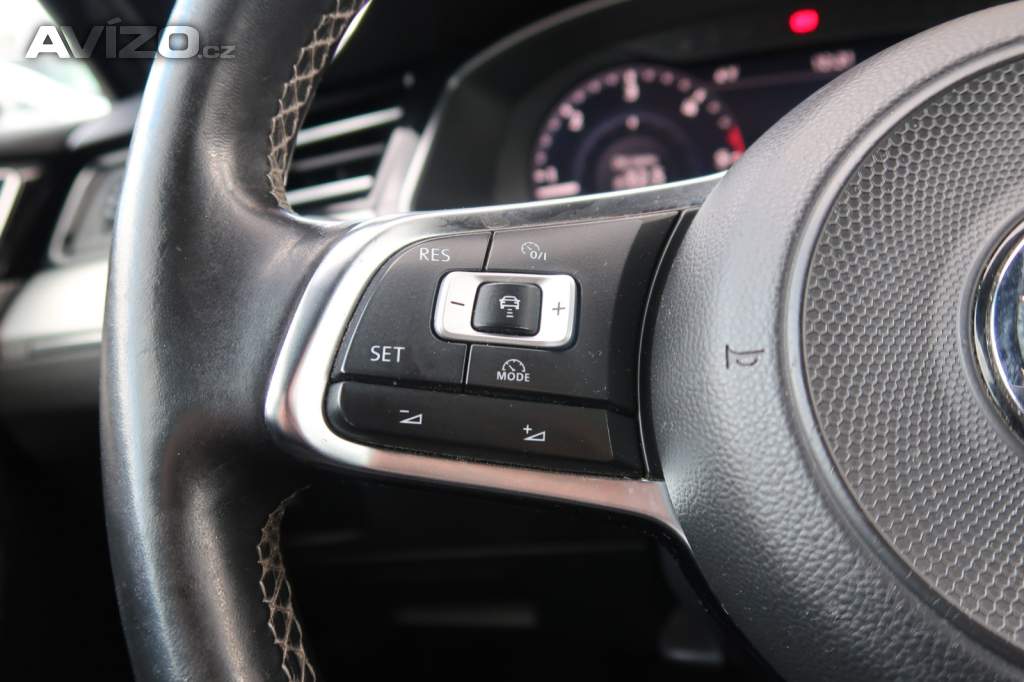 Foto inzerátu Volkswagen Passat 2.0 TDI