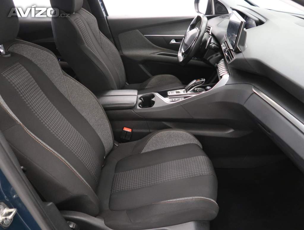 Foto inzerátu Peugeot 3008 1.5 BlueHDi