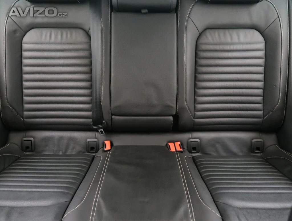 Foto inzerátu Volkswagen Passat 2.0 TDI