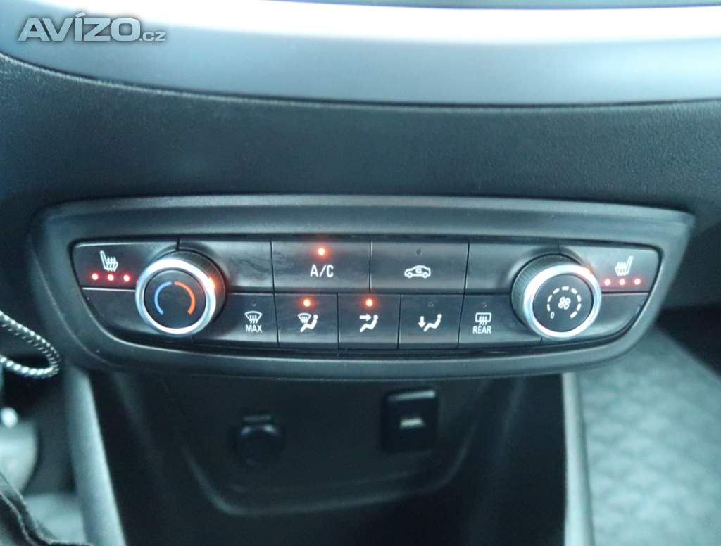 Foto inzerátu Opel Crossland 1.2