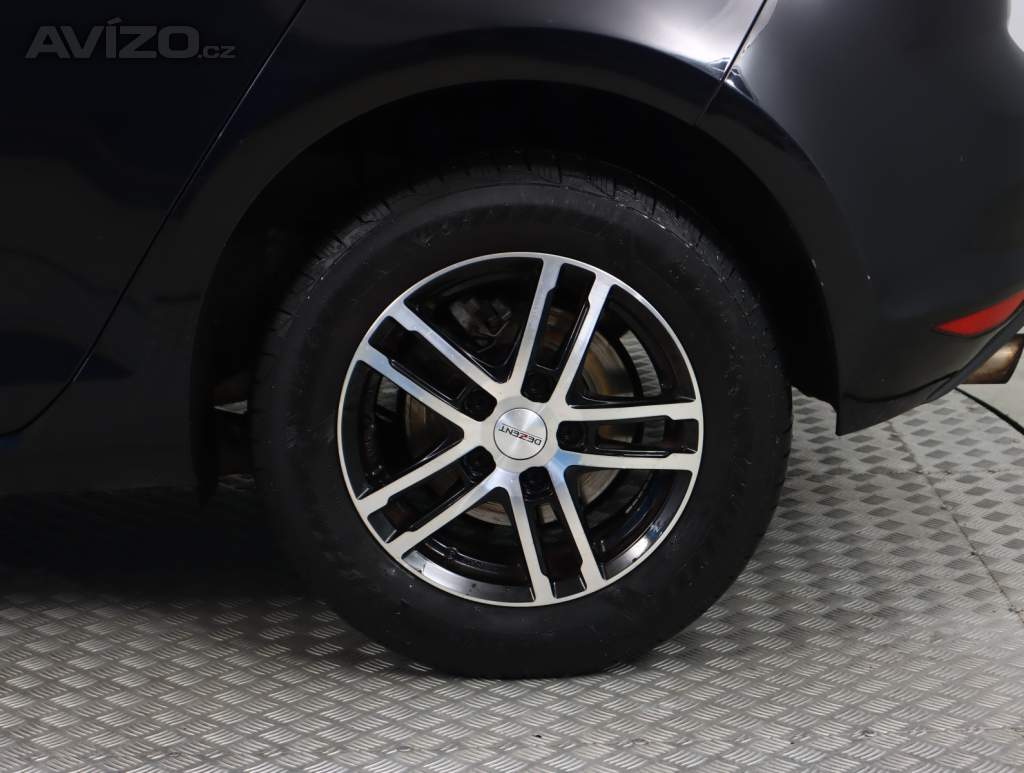 Foto inzerátu Volkswagen Golf 1.2 TSI