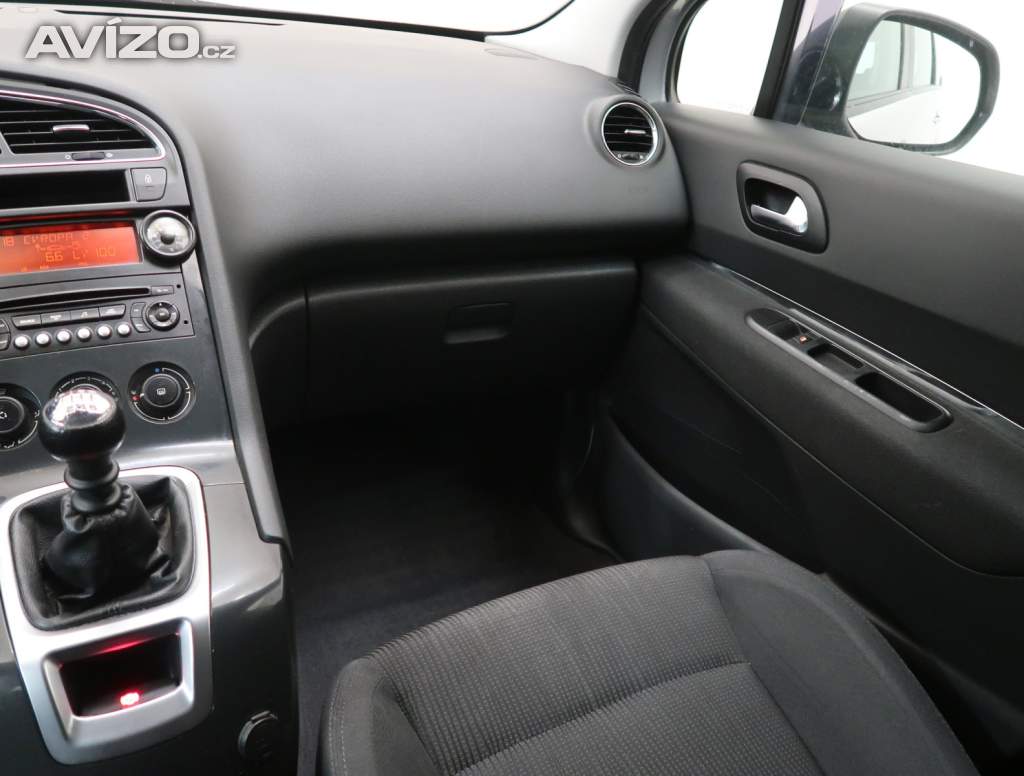 Foto inzerátu Peugeot 5008 1.6 HDi