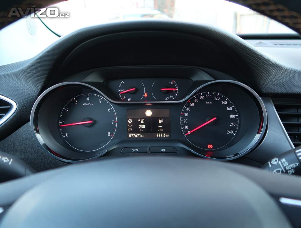 Foto inzerátu Opel Crossland 1.2 Turbo