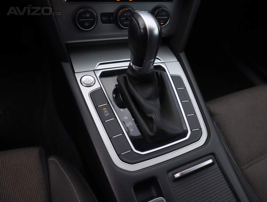 Foto inzerátu Volkswagen Passat 2.0 TDI