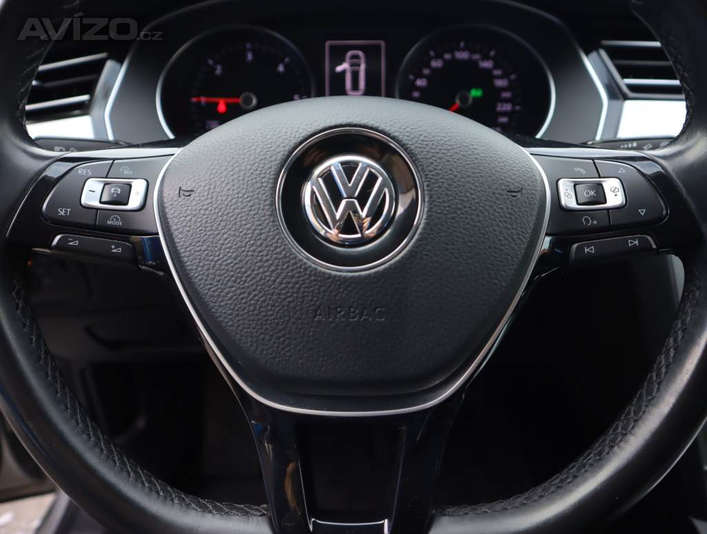 Foto inzerátu Volkswagen Passat 2.0 TDI