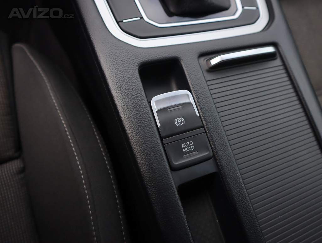 Foto inzerátu Volkswagen Passat 2.0 TDI