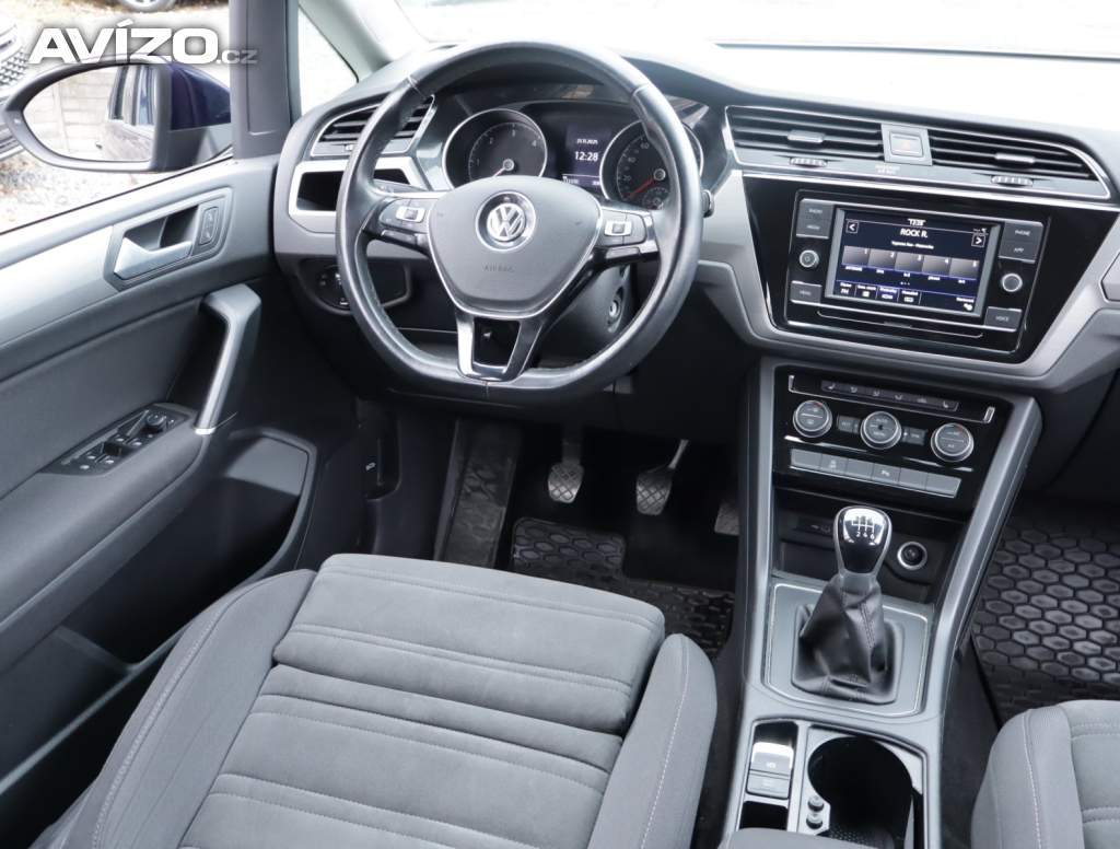 Foto inzerátu Volkswagen Touran 2.0 TDI