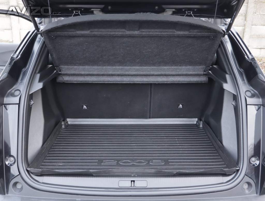 Foto inzerátu Peugeot e-2008 50 kWh