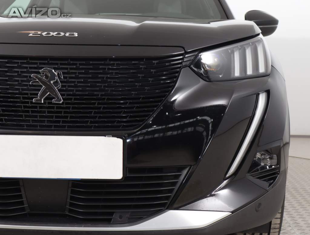 Foto inzerátu Peugeot e-2008 50 kWh