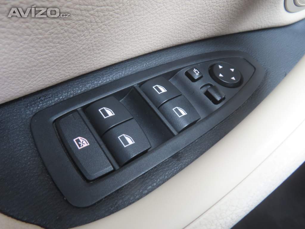 Foto inzerátu BMW X1 xDrive18d