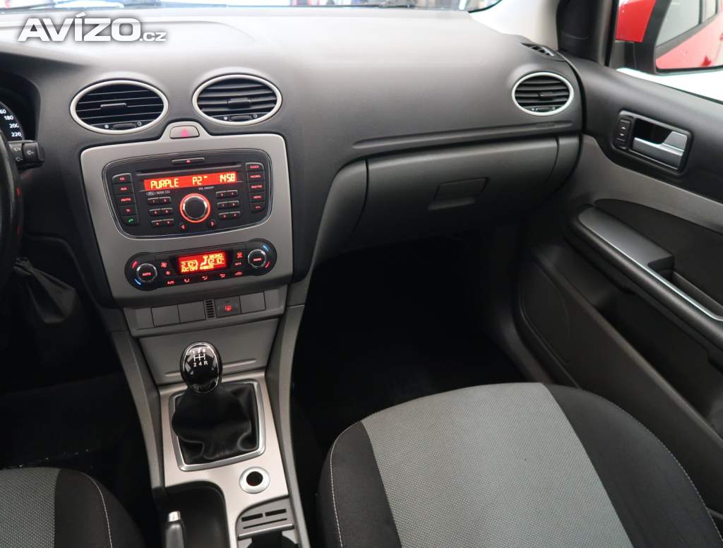 Foto inzerátu Ford Focus 1.6 16V
