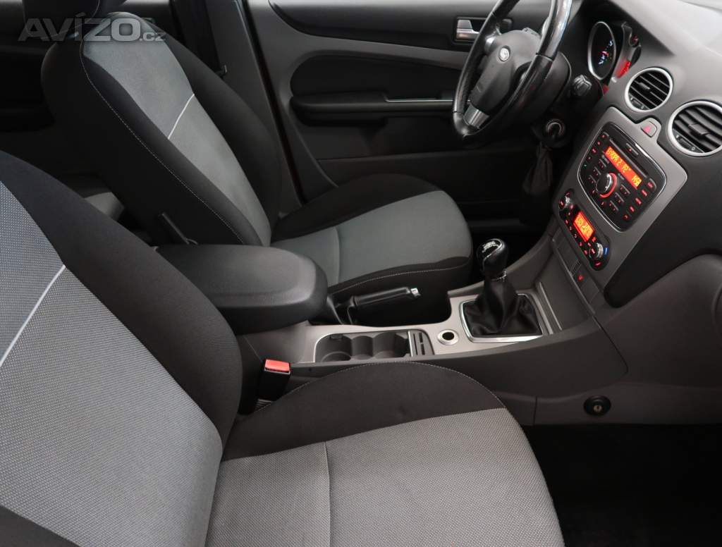 Foto inzerátu Ford Focus 1.6 16V