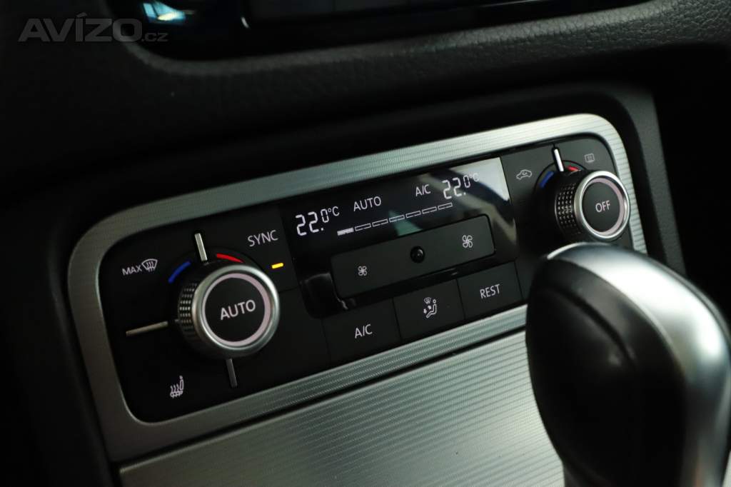 Foto inzerátu Volkswagen Touareg 3.0 TDI