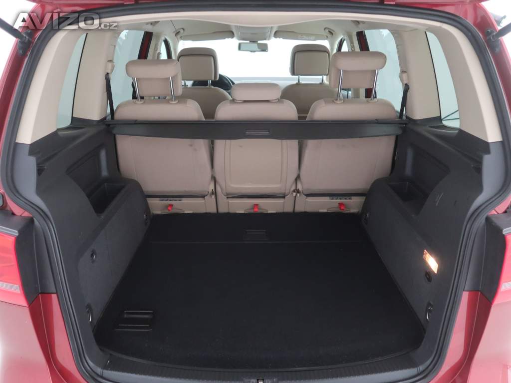 Foto inzerátu Volkswagen Touran 1.6 TDI