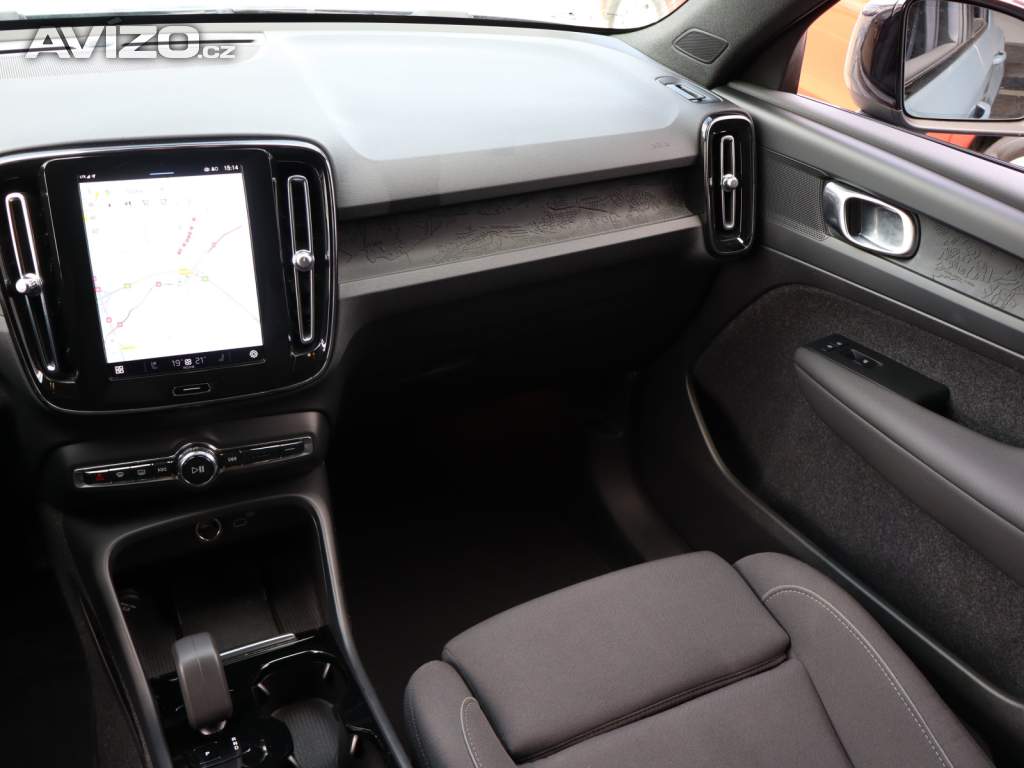 Foto inzerátu Volvo XC40 Recharge Twin Motor