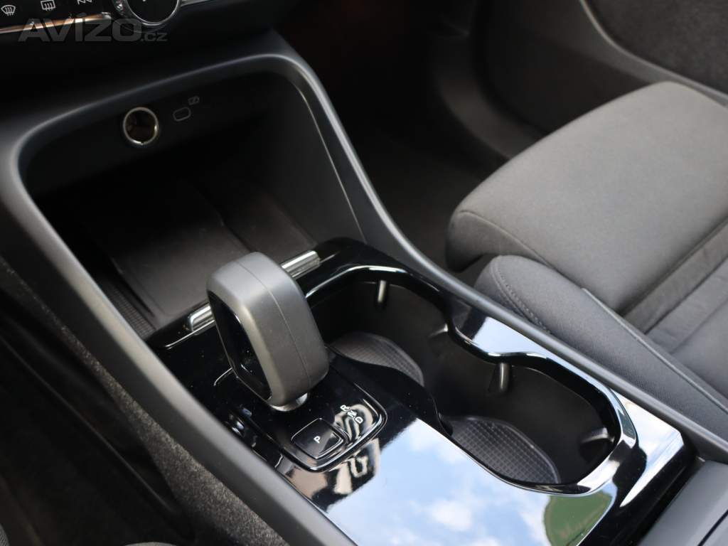 Foto inzerátu Volvo XC40 Recharge Twin Motor