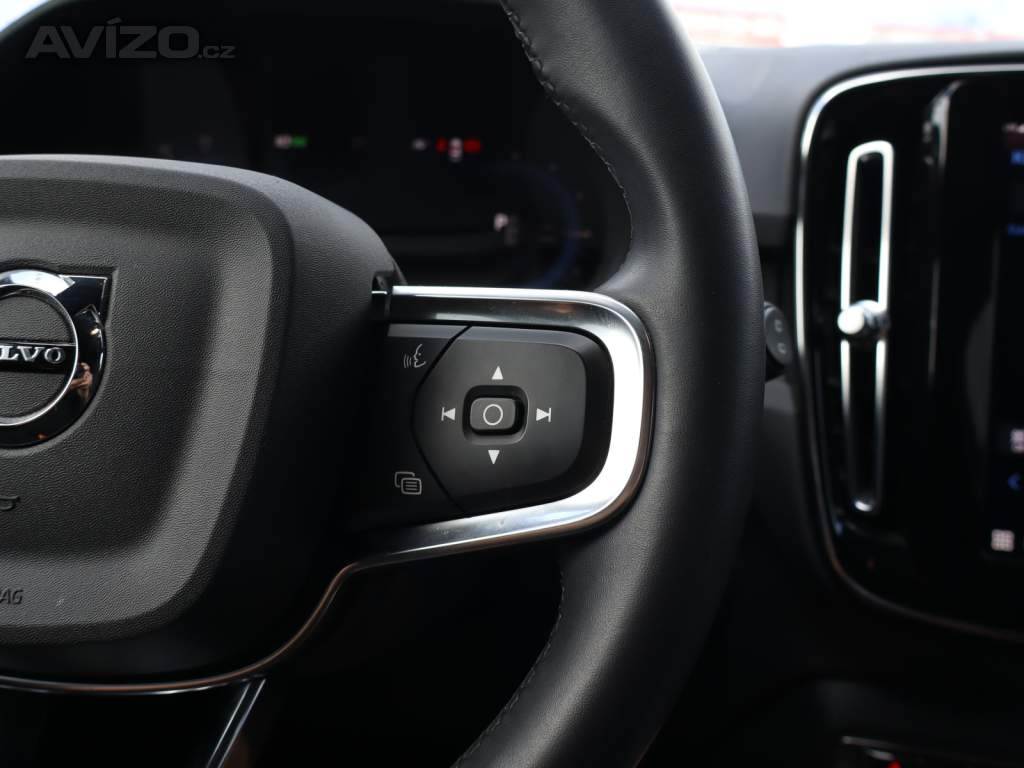 Foto inzerátu Volvo XC40 Recharge Twin Motor
