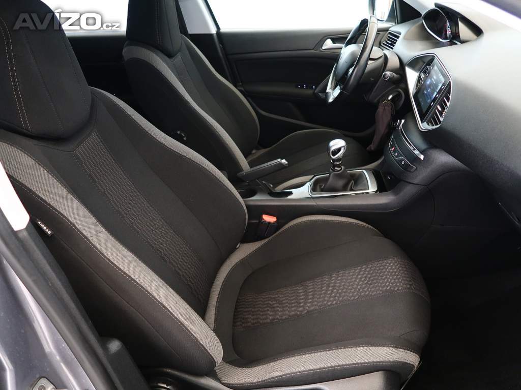 Foto inzerátu Peugeot 308 1.2 PureTech
