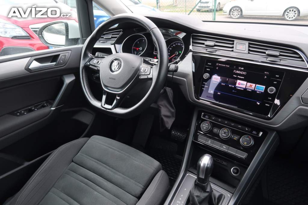 Foto inzerátu Volkswagen Touran 2.0 TDI