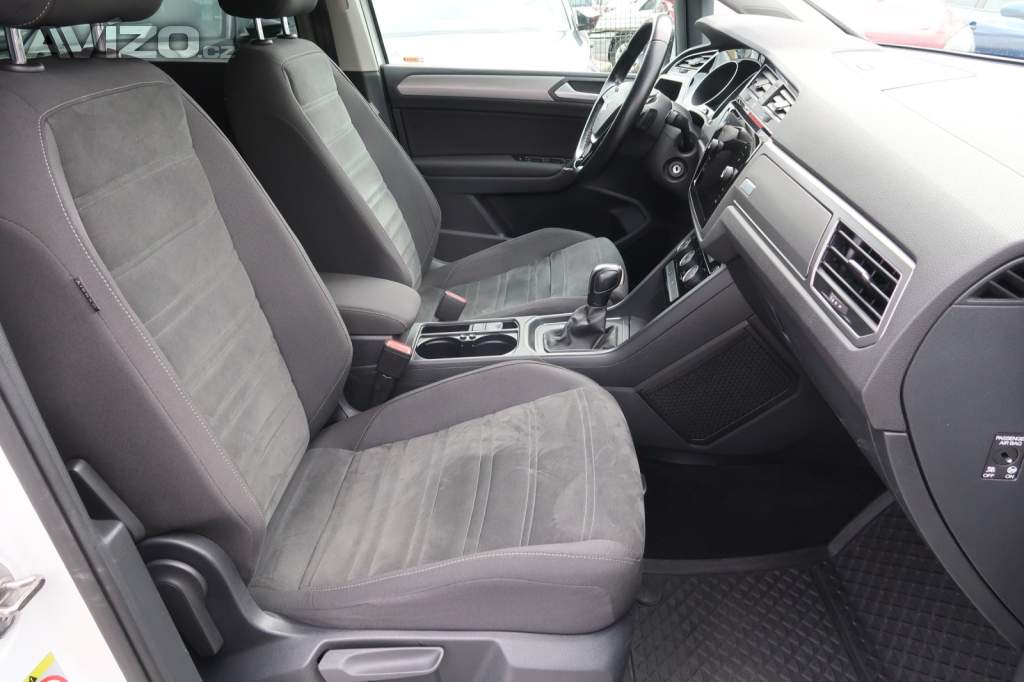 Foto inzerátu Volkswagen Touran 2.0 TDI