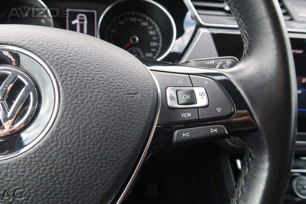 Foto inzerátu Volkswagen Touran 2.0 TDI