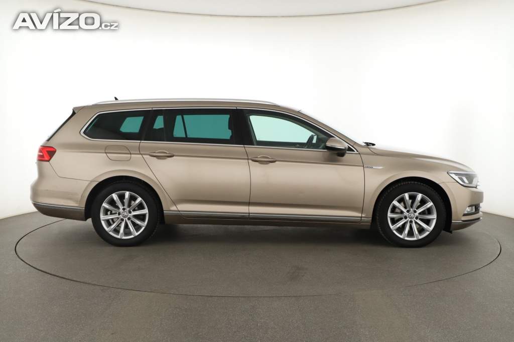 Foto inzerátu Volkswagen Passat 2.0 TDI