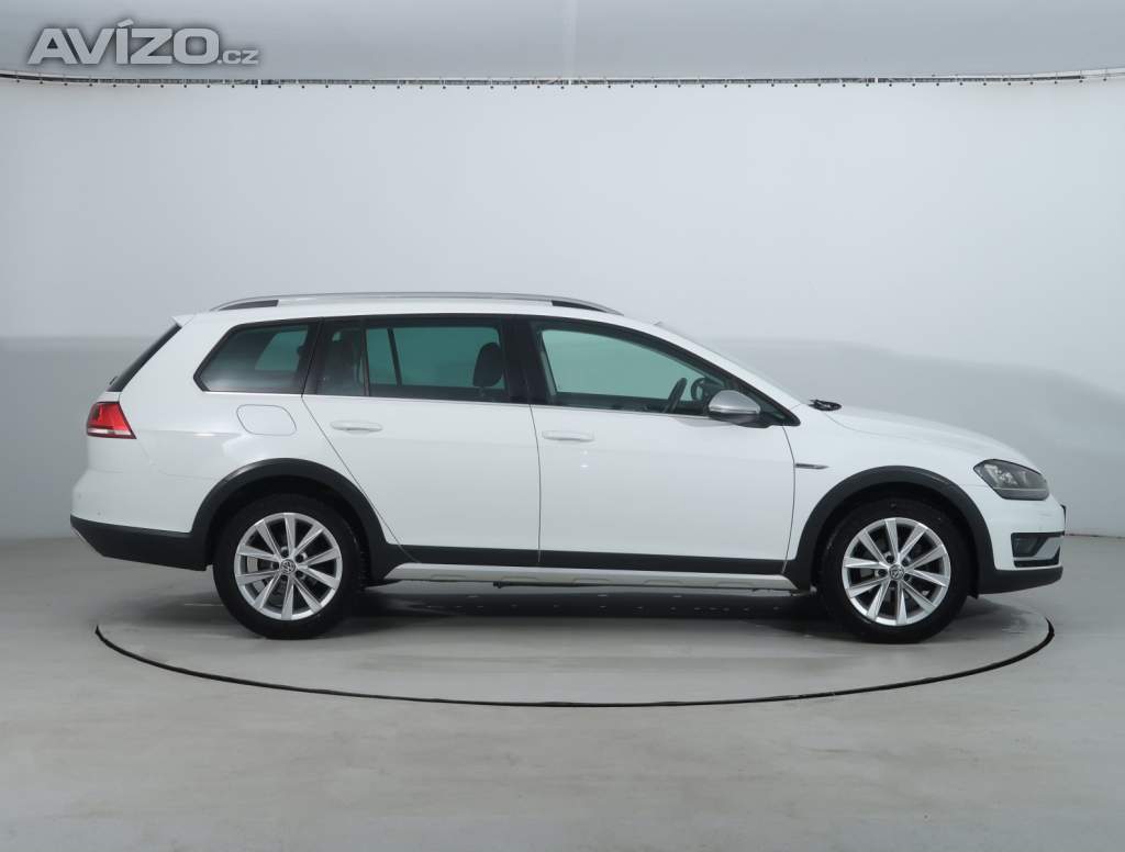 Foto inzerátu Volkswagen Golf 1.6 TDI