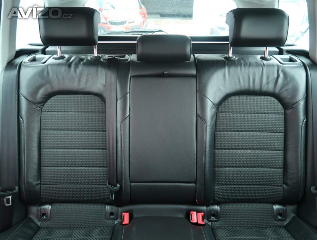 Foto inzerátu Volkswagen Golf 1.6 TDI