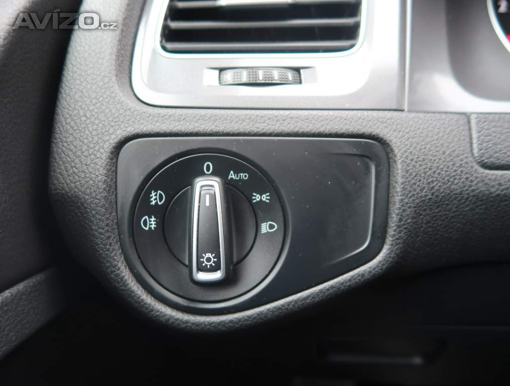 Foto inzerátu Volkswagen Golf 1.6 TDI