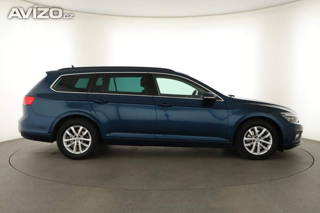 Foto inzerátu Volkswagen Passat 1.5 TSI