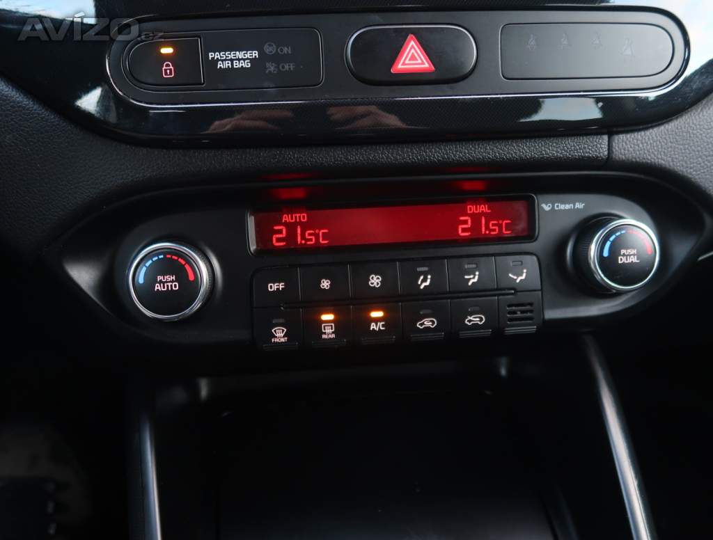 Foto inzerátu Kia Carens 1.6 GDI