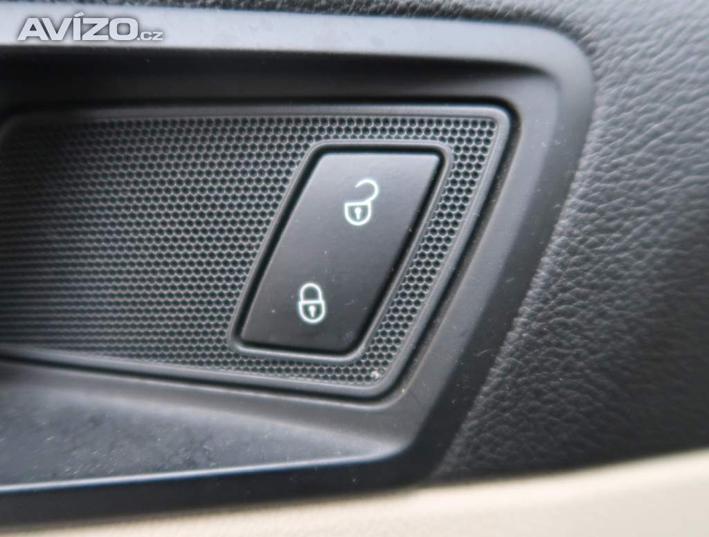 Foto inzerátu Škoda Superb 2.0 TDI