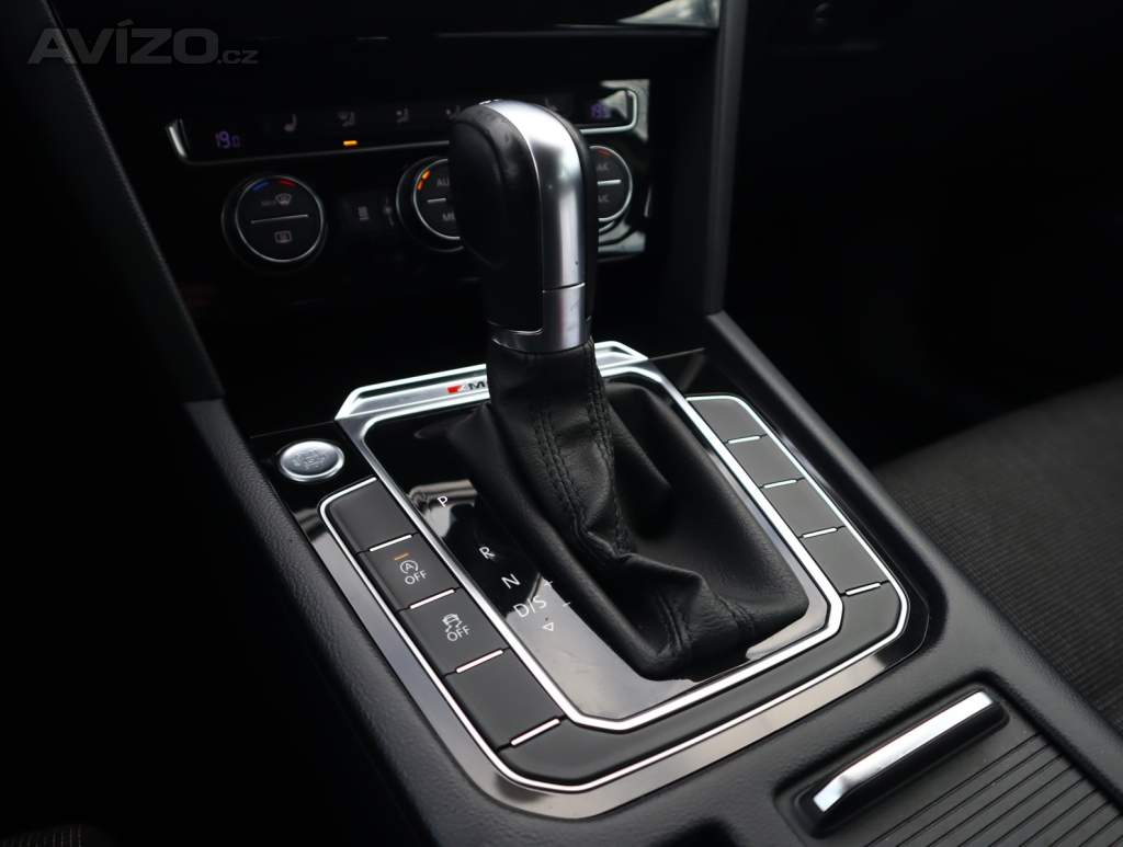 Foto inzerátu Volkswagen Passat 2.0 TDI