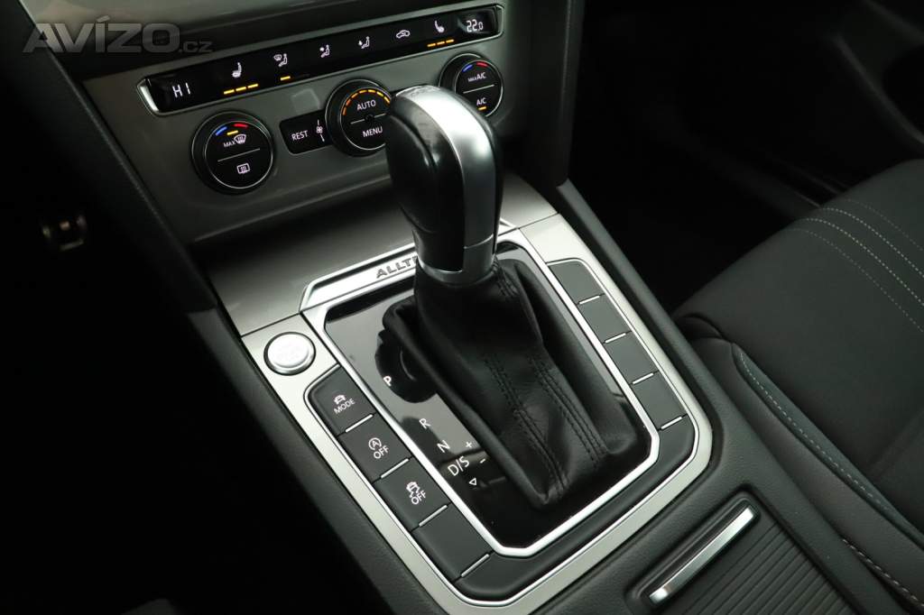 Foto inzerátu Volkswagen Passat 2.0 TDI