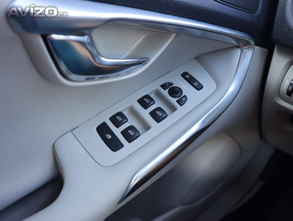 Foto inzerátu Volvo V40 1.5 T2