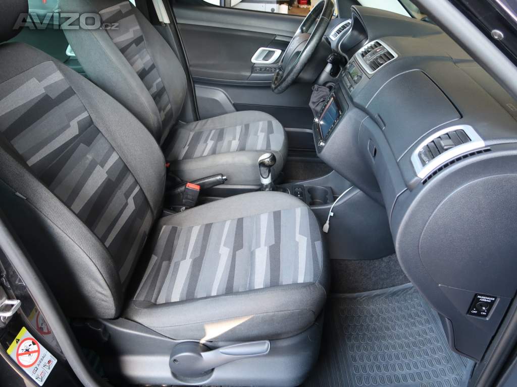 Foto inzerátu Škoda Roomster 1.6 16V