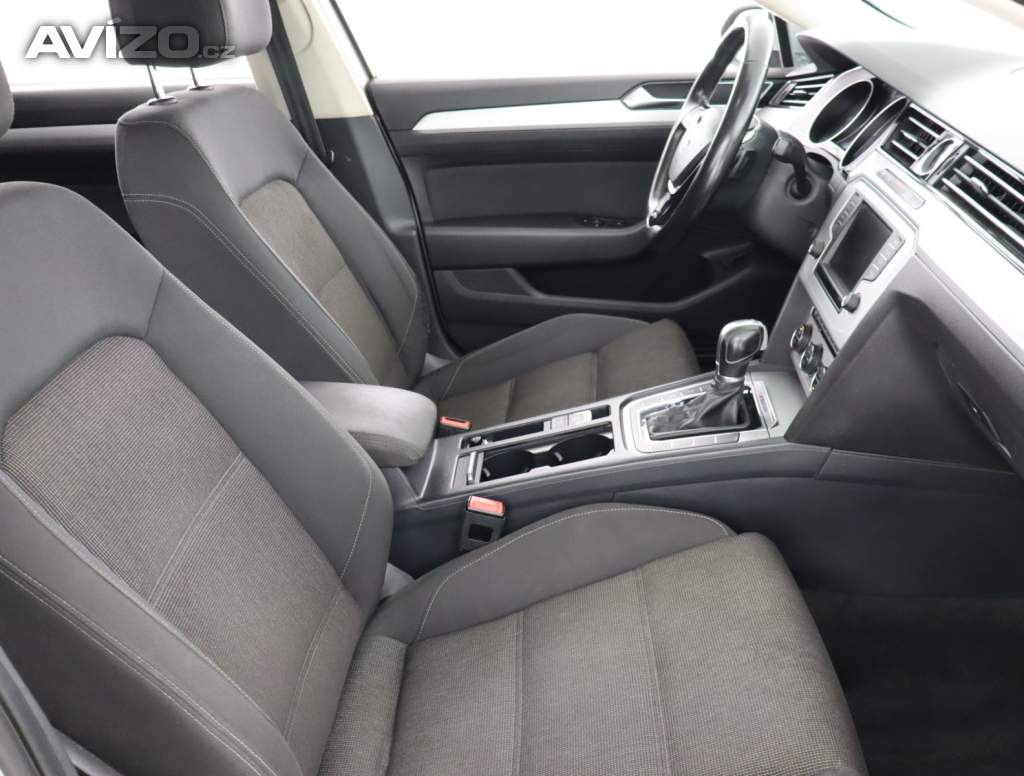 Foto inzerátu Volkswagen Passat 2.0 TDI