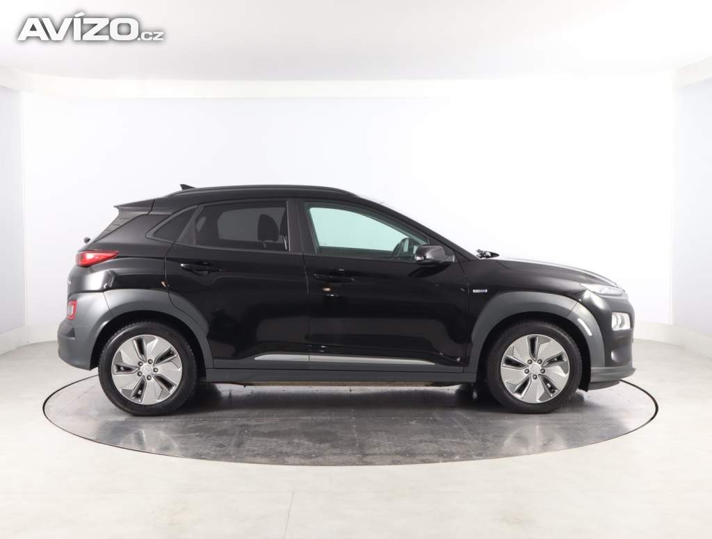 Foto inzerátu Hyundai Kona Electric 64 kWh