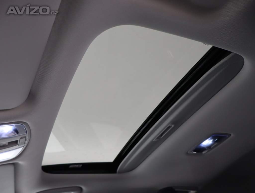 Foto inzerátu Hyundai Kona Electric 64 kWh